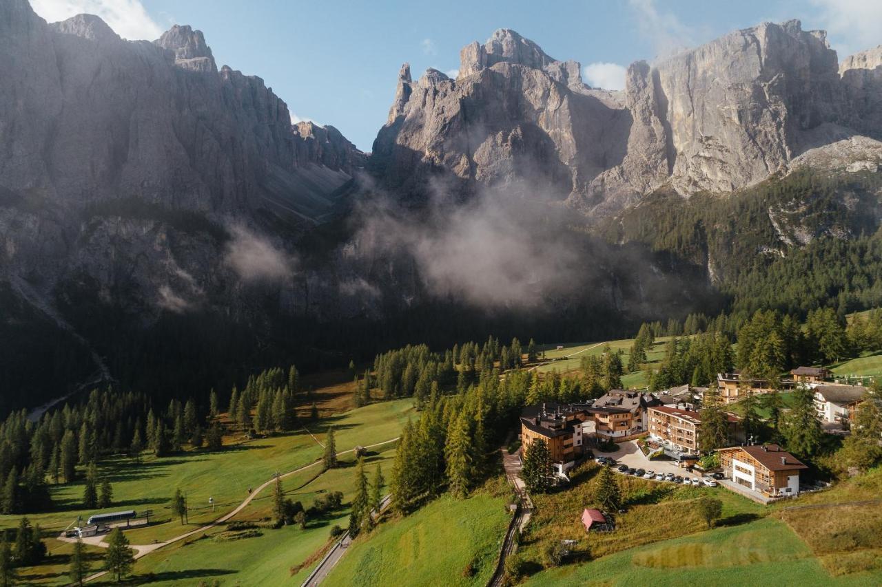 Kolfuschgerhof Mountain Resort Exterior photo