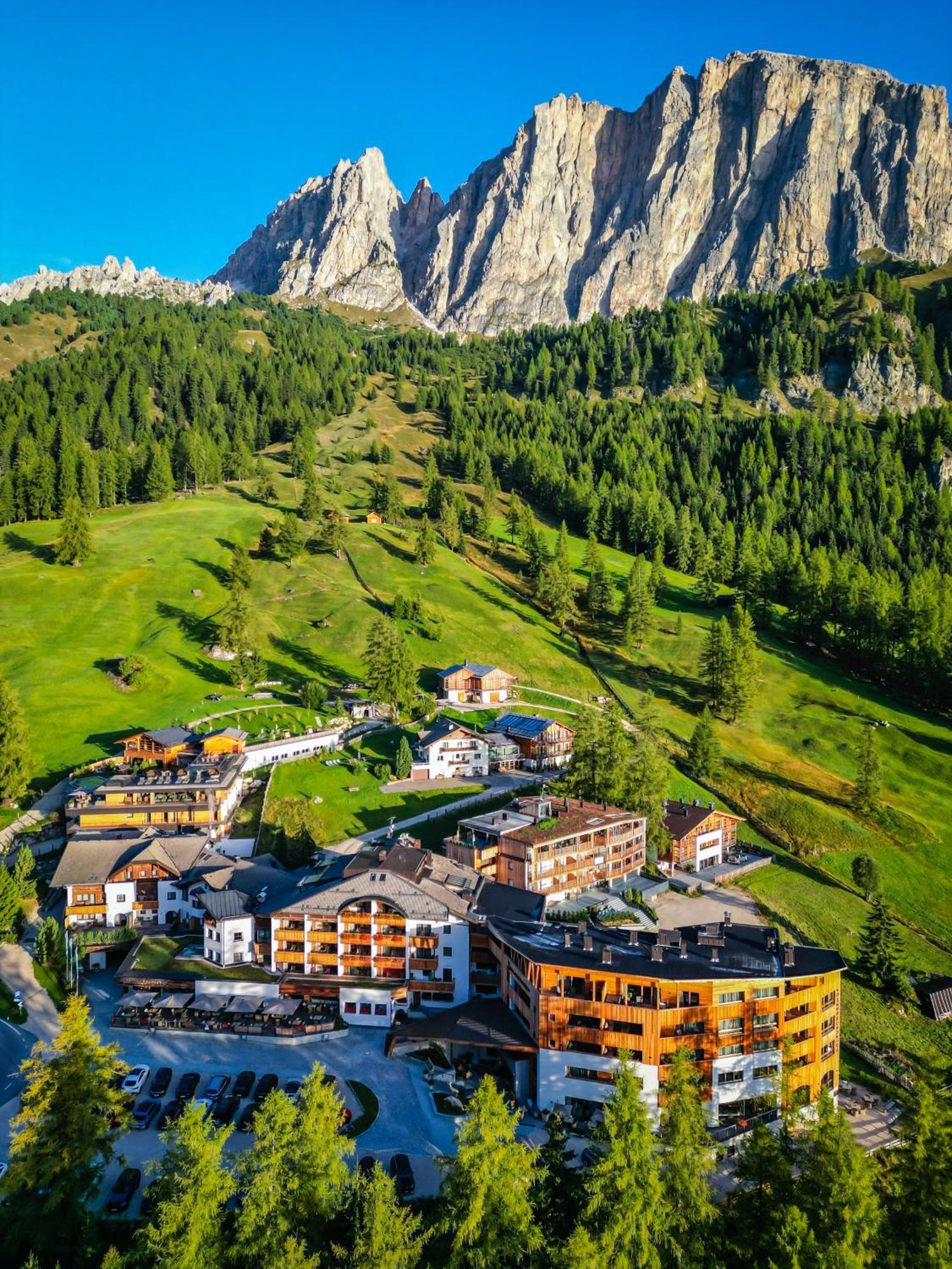 Kolfuschgerhof Mountain Resort Exterior photo